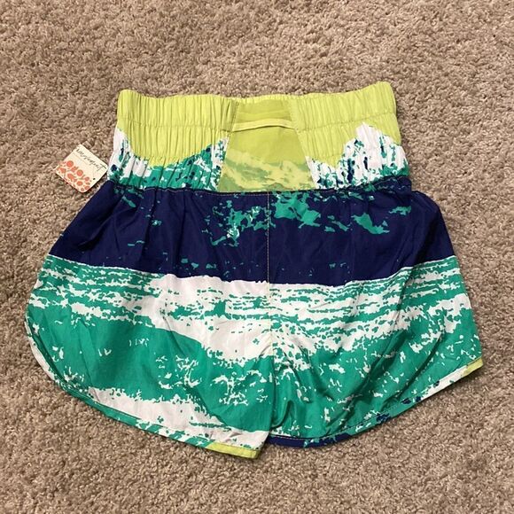 NWT - Free People FP Movement The Way Home Printed Shorts - Picture 4 of 8